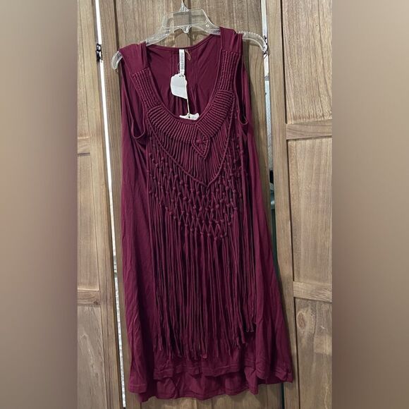 NWT Mono Reno burgundy fringe dress. - Picture 1 of 3